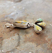 Load image into Gallery viewer, Giraffe Pendant